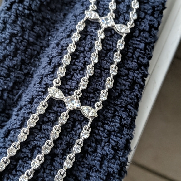 GIVENCHY Three row choker - Picture 9 of 11